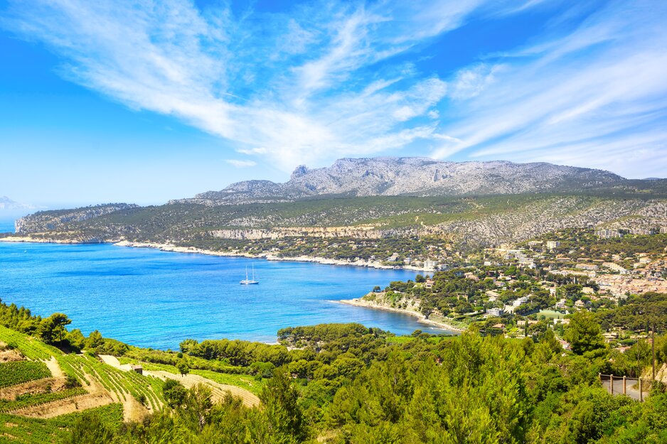 Cassis Bay | © Envato Elements