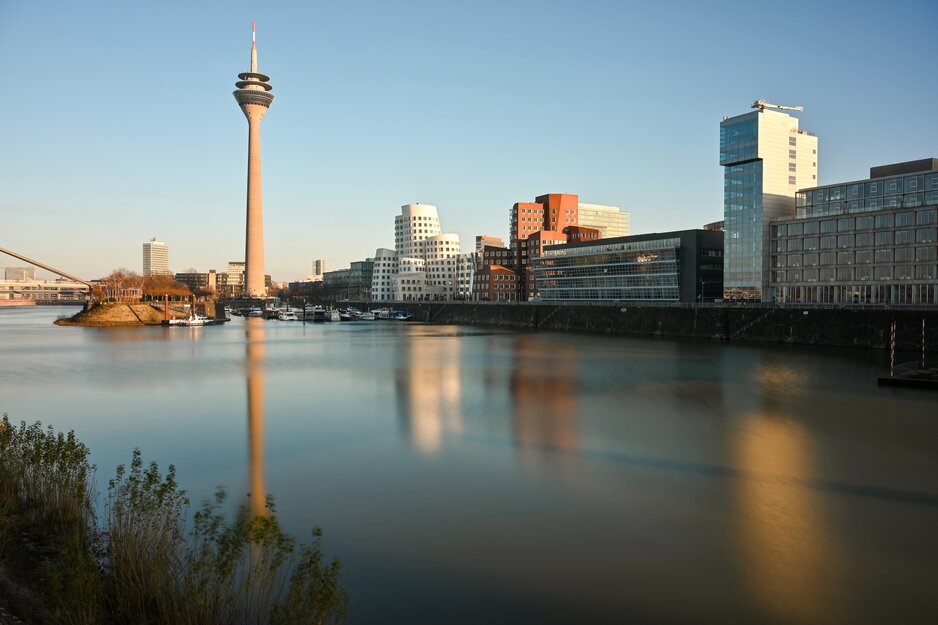 Ansicht vom Fluss | © Unsplash