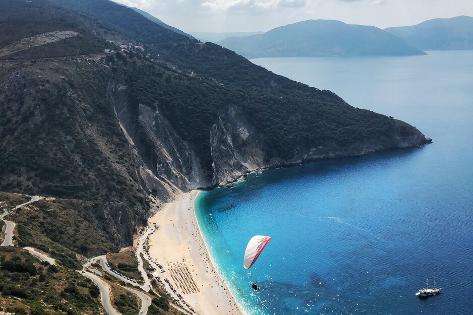 Myrtos Beach | © Unsplash, Victor Malyushev