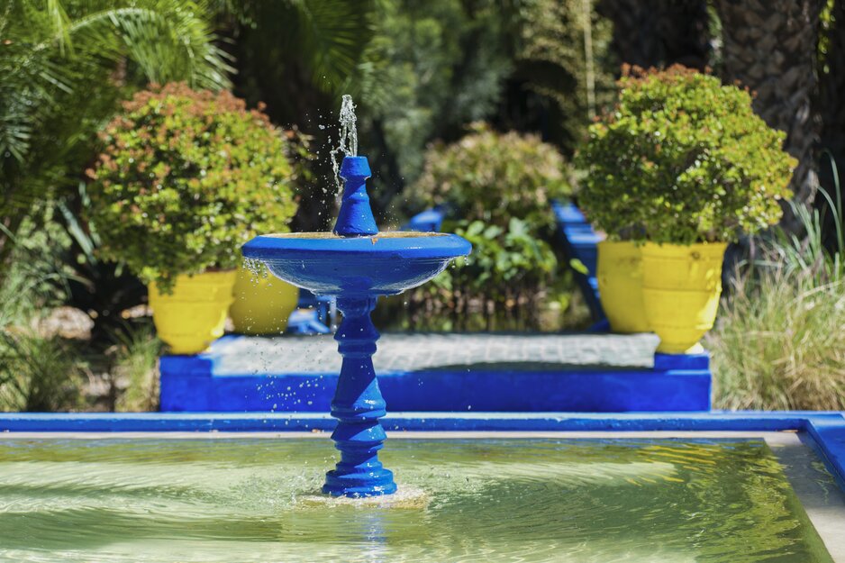 Blauer Springbrunnen im Majorelle Garten in Marrakesch | © Envato Elements