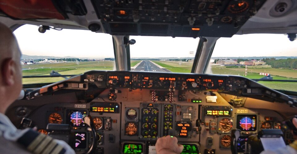 Cockpit MD82 | © Michael David