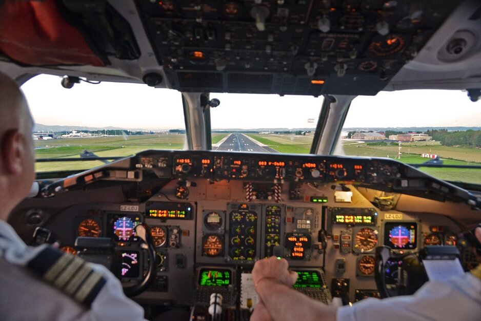 Cockpit MD82 | © Michael David